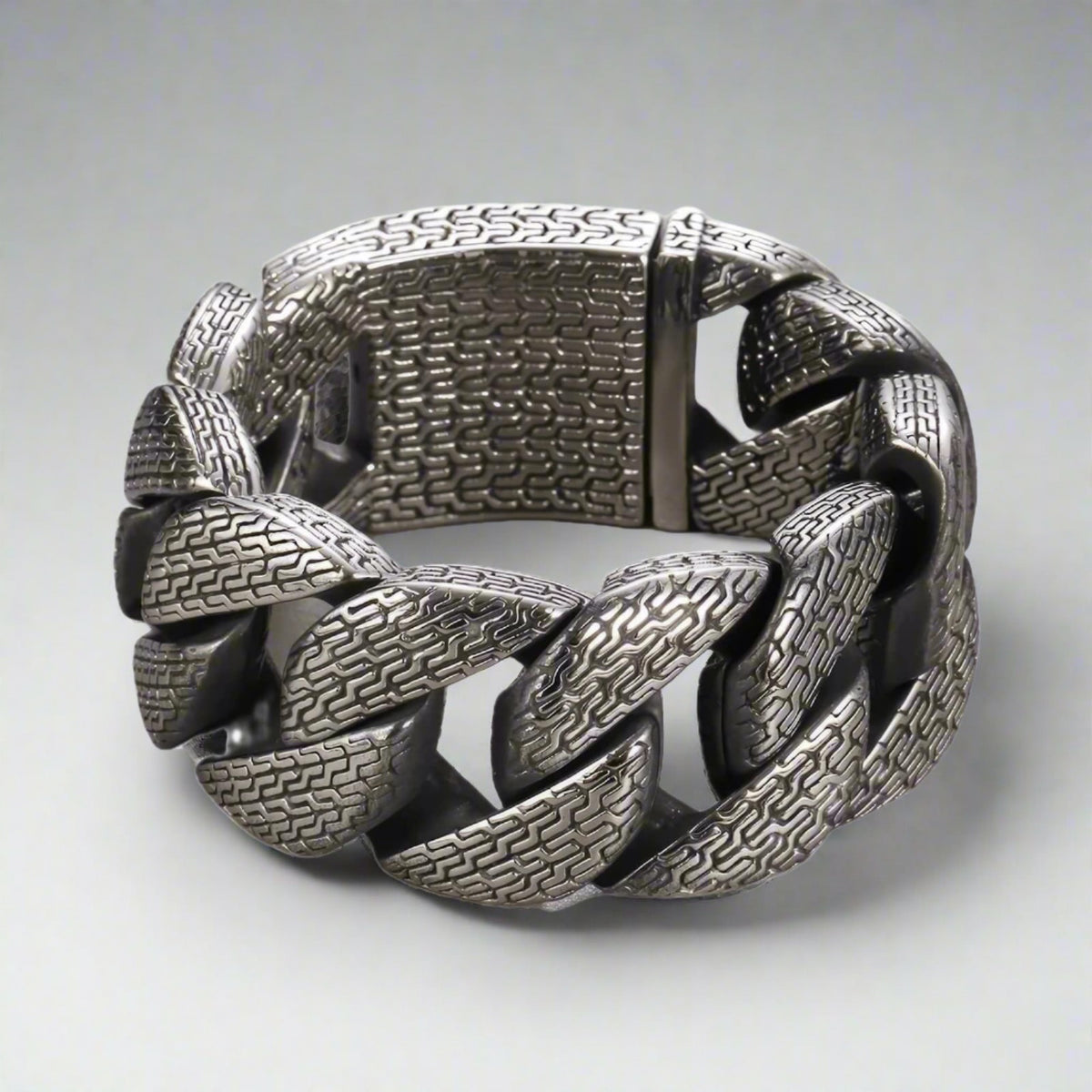 Chunky Embroidered Big Cuban Chain Bracelet - IMG