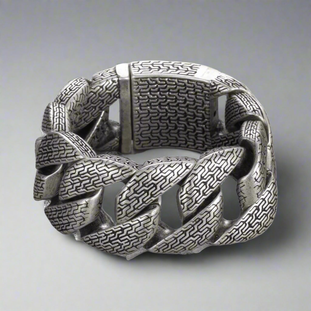 Chunky Embroidered Big Cuban Chain Bracelet - IMG