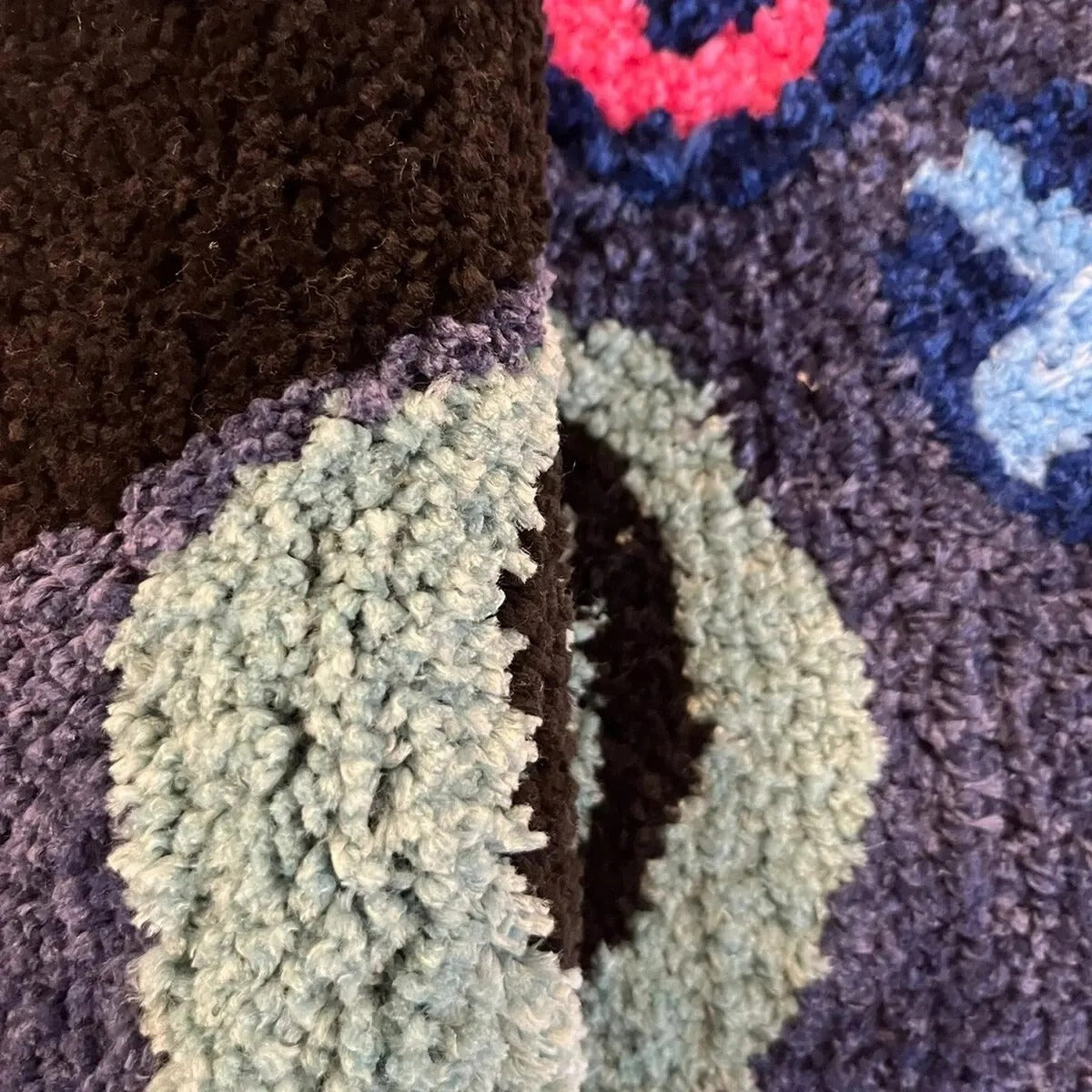 Controller Soul Tufted Plush Rug - IMG