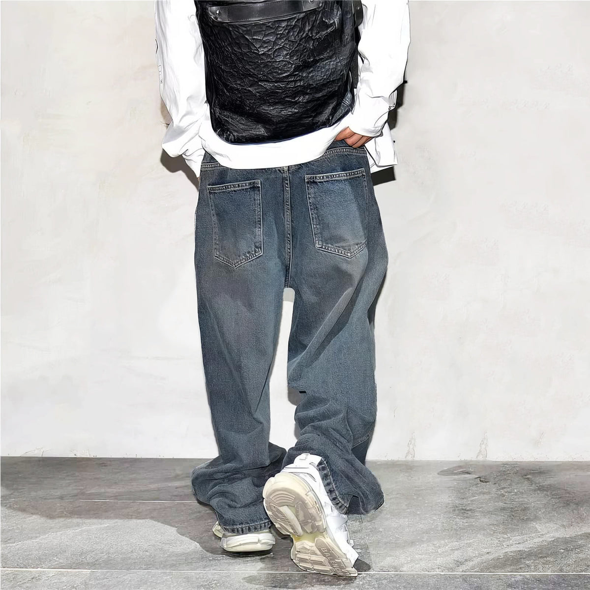 Distressed Dark Blue 90&