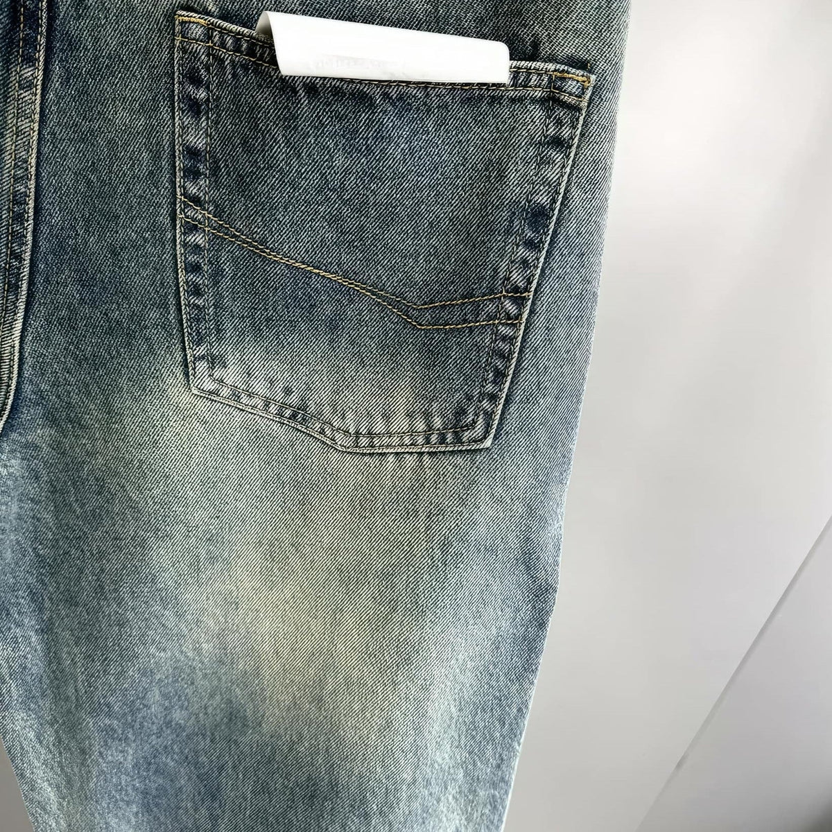 Distressed Wide-Leg 90&