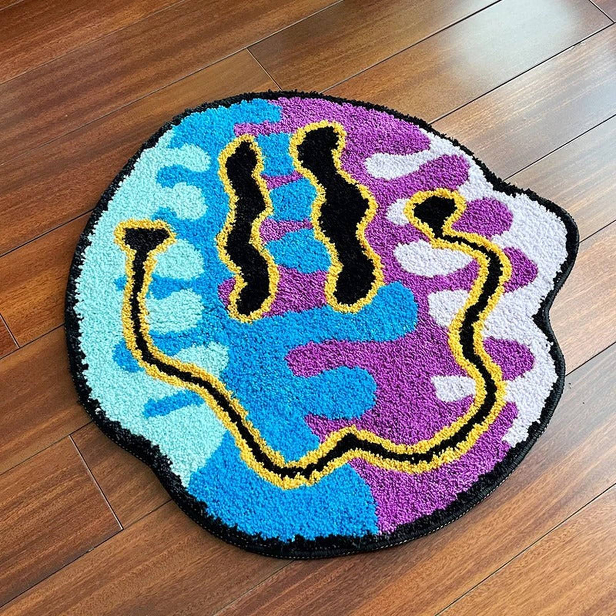 Smiley Face Plush Tufted Accent Rug - IMG